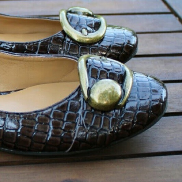 {Nine West} Faux Croc Slip-on Flats - Picture 6 of 7